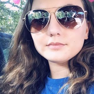 Meet your Posher, Tessa